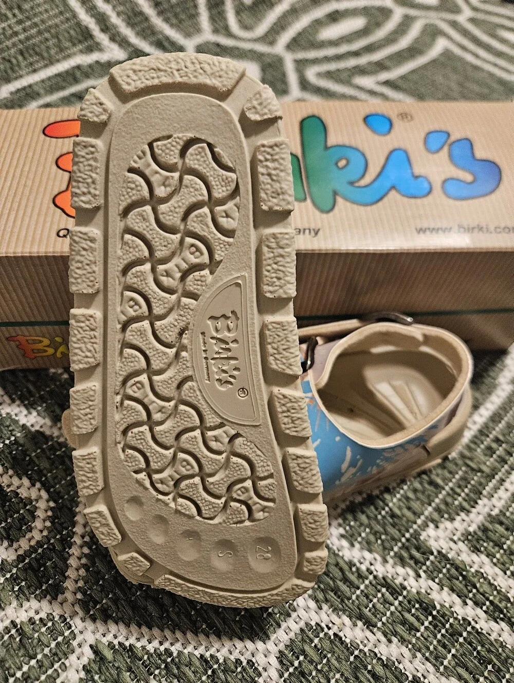 NIB Vintage Birki’s by Birkenstock Aruba Kids Sandals Palm Taupe EU 28 / US 10